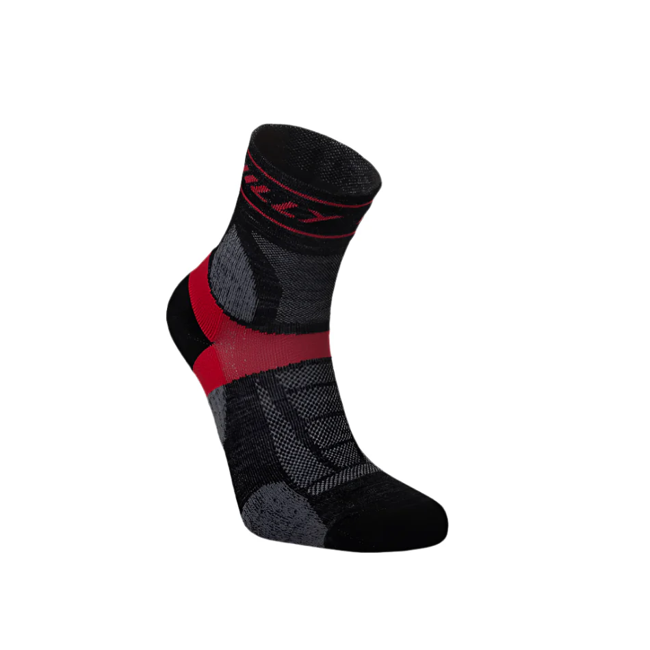 Hilly Trail Anklet Med Running Socks in Black/Red SS25 - Image 3