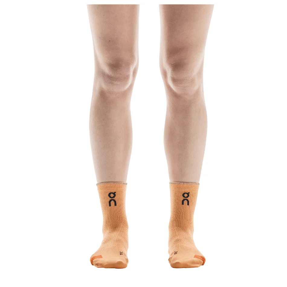 On Unisex Performance Run Sock Mid Rise SS25 - Image 12