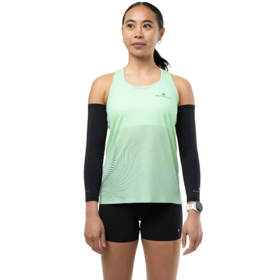 Ronhill Women's Tech Race Vest in Seafoam/Laurel SS26 - Image 3