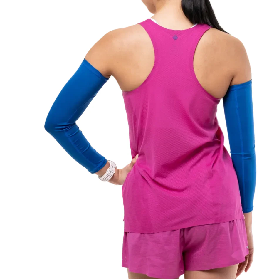 Ronhill Women's Tech Race Vest in Exuberance/Classic Blue SS26 - Image 4